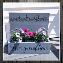 PRIVATE PARTY-Alexis